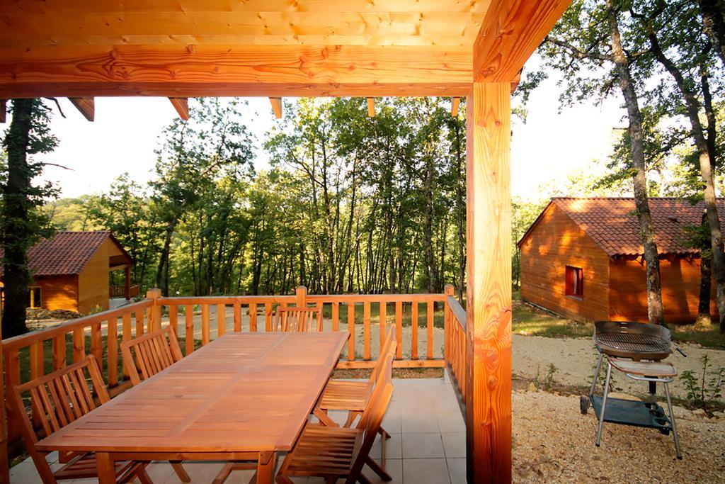 Le Village Enchanteur La Chapelle-Aubareil Exterior photo