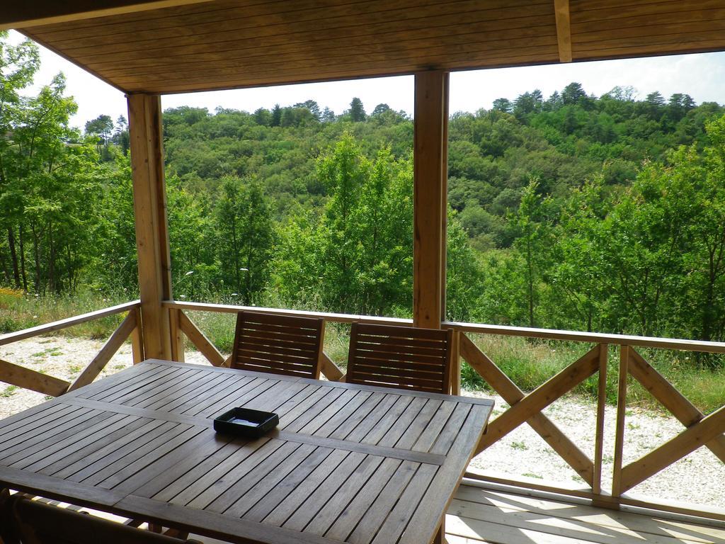 Le Village Enchanteur La Chapelle-Aubareil Exterior photo